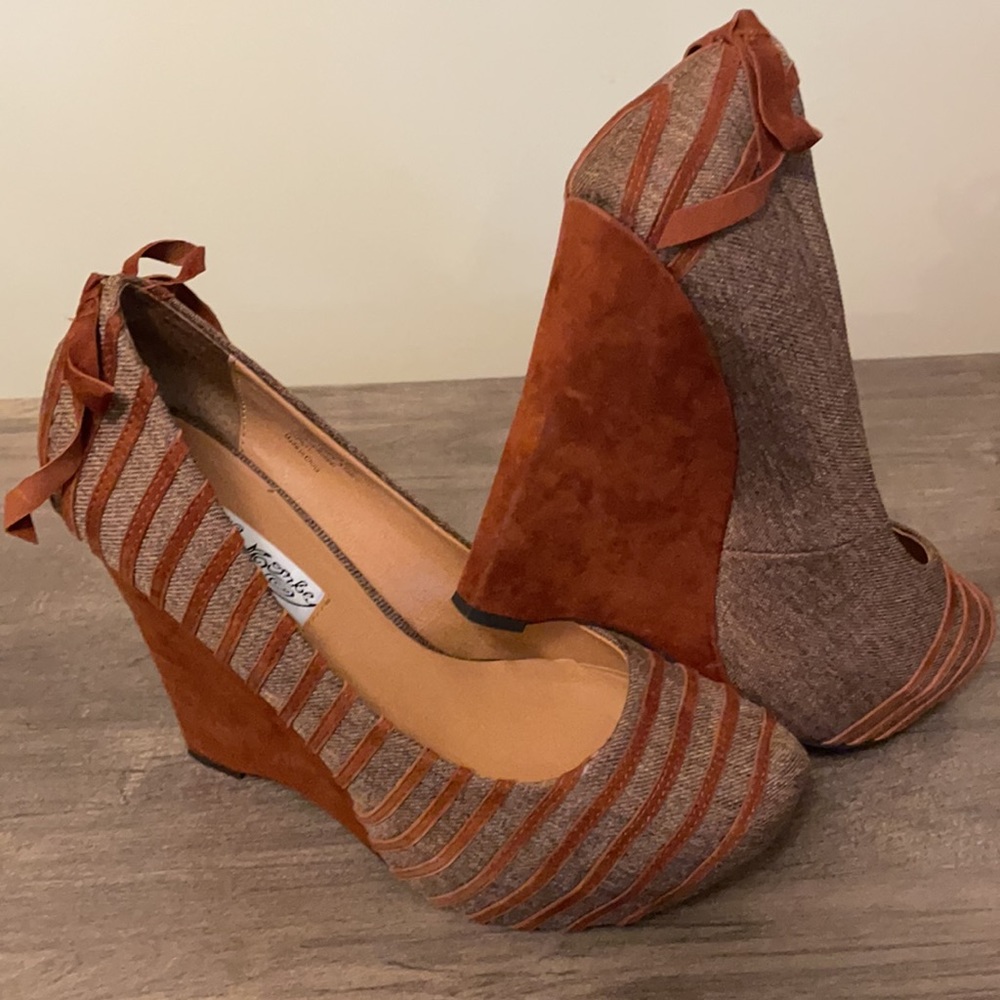 FALL 2023 ✨Naughty Monkey Wedge Shoe✨